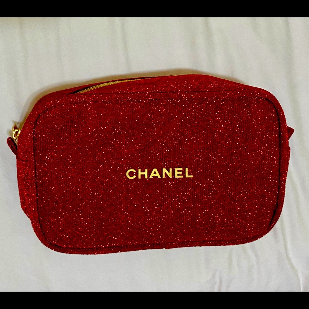 Chanel make up bag from Holiday set NEW